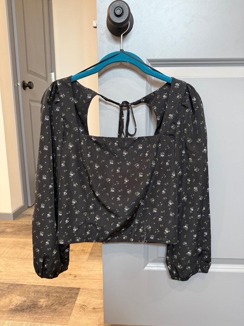 Levi's Black Floral Square-Neck Long Sleeve Blouse